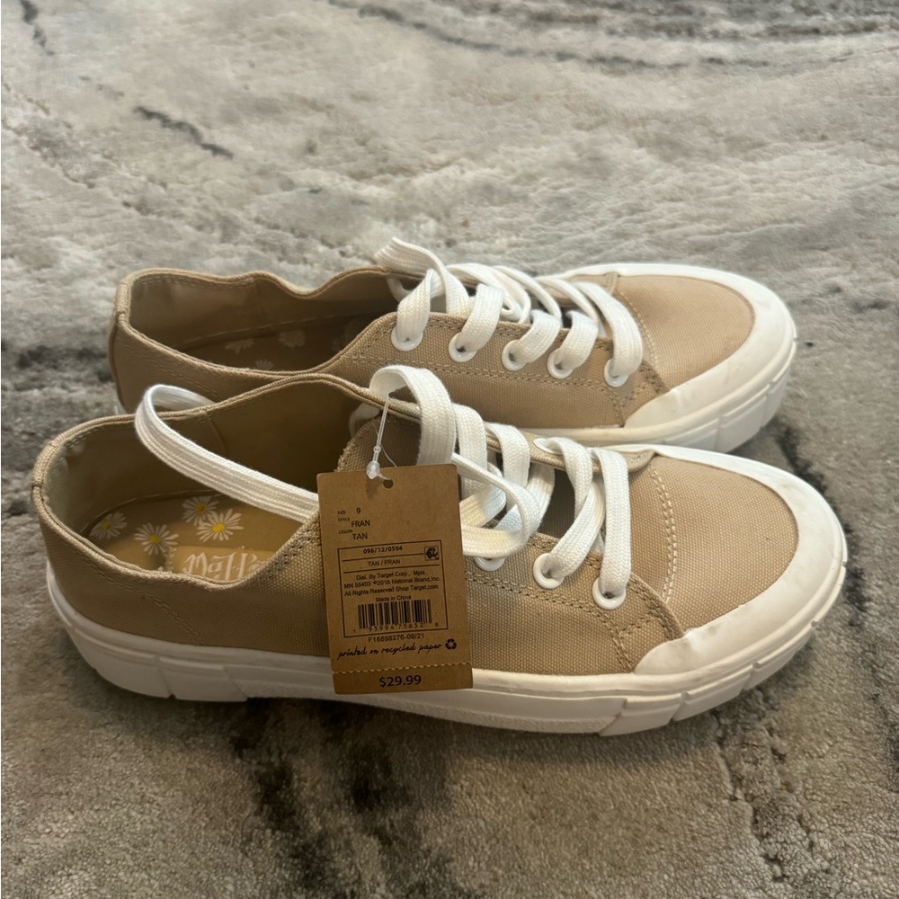 Mad Love Canvas Sneaker Sz 9, Brand New